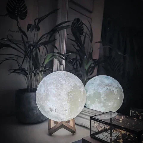 Dekoracyjna Lampa Księżycowa 3D z Naturalną Podstawką i Dotykowym Sterowaniem – Bezprzewodowa Lampa LED do Wnętrz 3