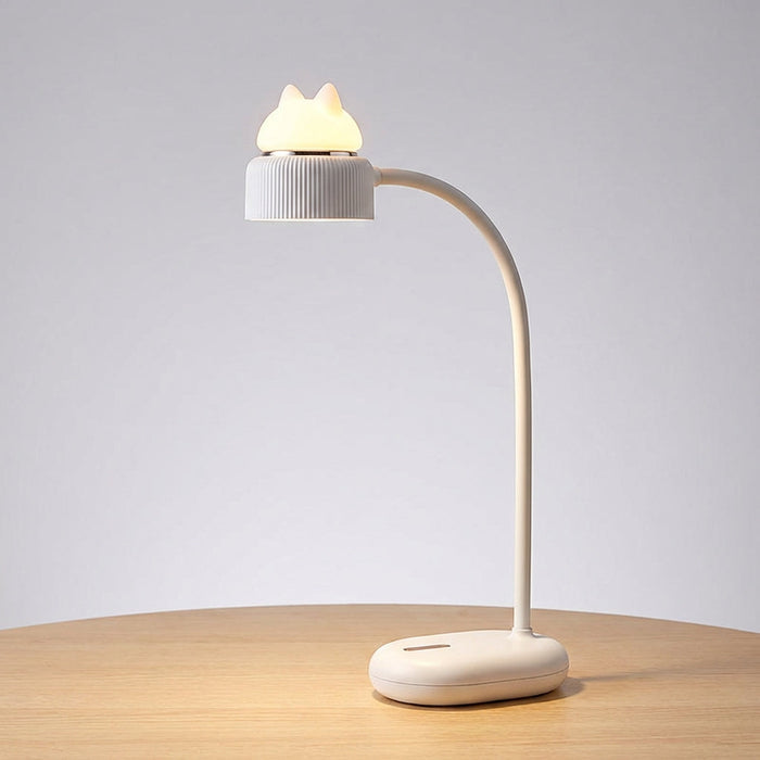 Lampka nocna LED dla dzieci w kształcie kota z dotykowym sterowaniem, ładowana przez USB, emitująca mię 5