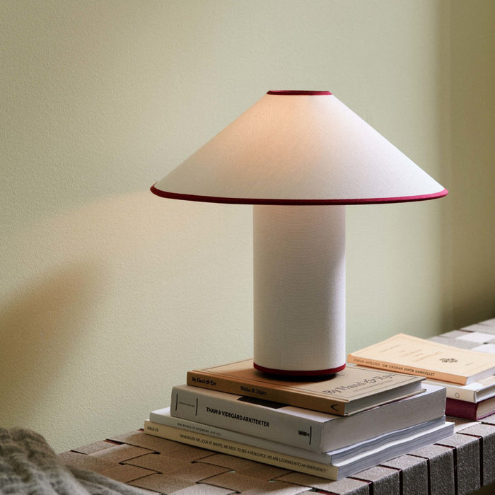 Lampa Stołowa Szklana Colette z Metalowym Wykończeniem – Elegancka Lampa Stołowa do Salonu w Cieplej Barwie 3