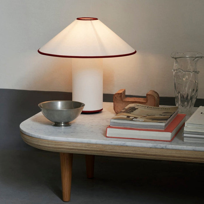 Lampa Stołowa Szklana Colette z Metalowym Wykończeniem – Elegancka Lampa Stołowa do Salonu w Cieplej Barwie 4