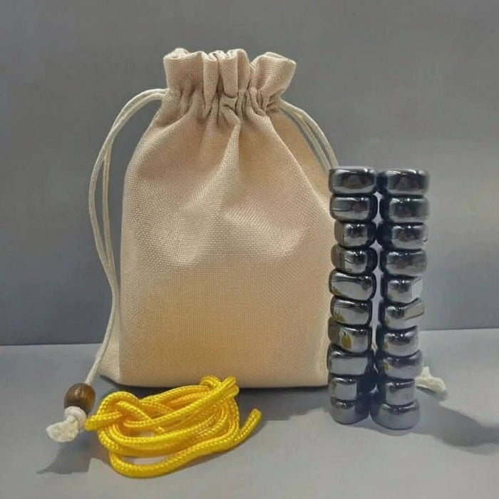 Kompaktowe Szachy Magnetyczne 30x30 cm – Idealne do Gry w Domu i w Podróży, Czarny-Biały Design 0
