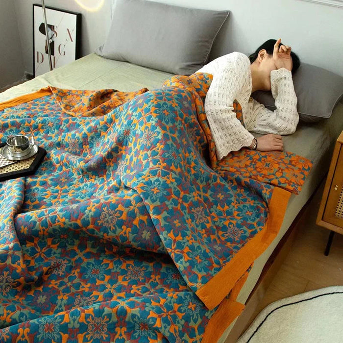 FloralQuilt – bawełniana kołdra z kwiatowymi motywami – elegancka i wygodna do Twojej sypialni 2