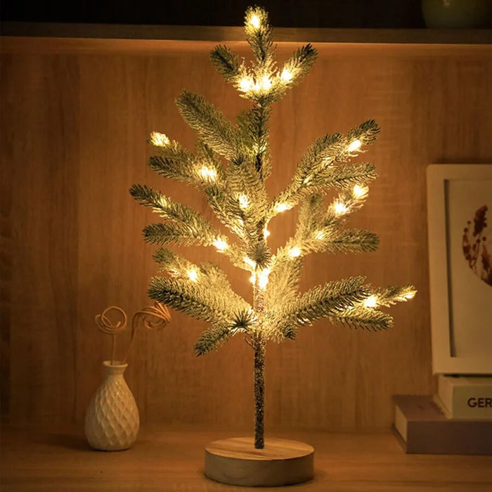 Dekoracyjna Choinka 50 cm z 50 Diodami LED – Sztuczna Sosna z Drewnianą Podstawą, Idealna na Stół 0