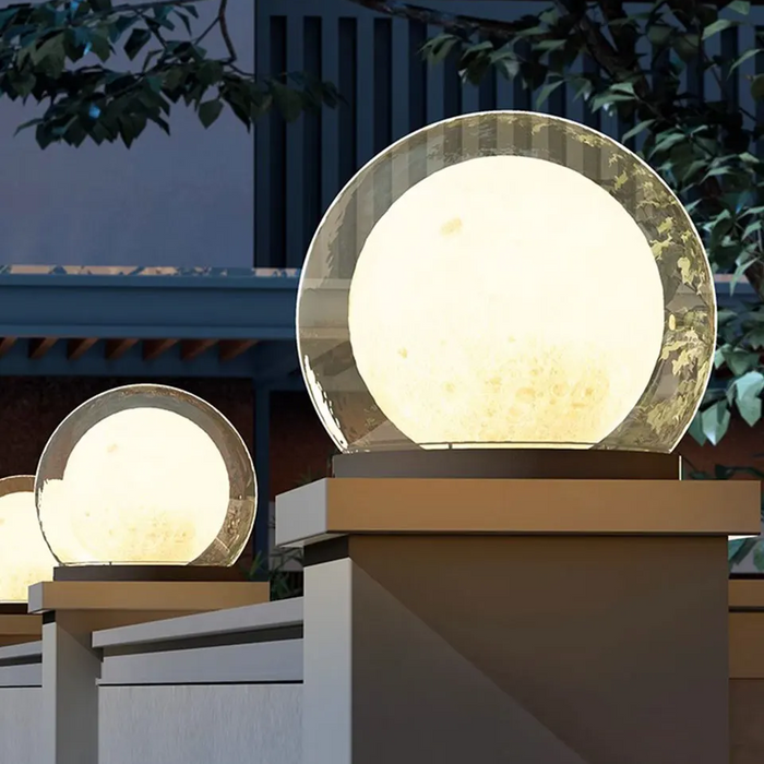 Elegancka Lampa Słoneczna Księżycowa IP65 do Ogrodu – Wodoodporna, Miękkie Światło, Stylowy Design, Różne Rozmiary 3