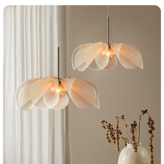 Lampa Kwiatowa Japandi – Elegancki Żyrandol Tekstylny z Przezroczystym Kloszem 1