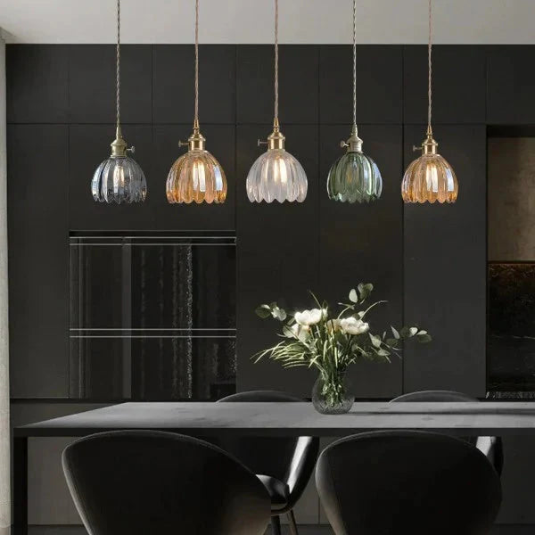 Japońska Lampa Wisząca Kwiatowa Retro – Szklana Lampa z Metalowym Wykończeniem 4