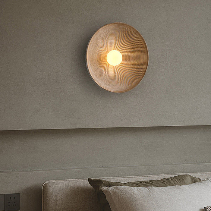 Japońska drewniana lampa ścienna z diodami LED – minimalistyczny design w wykończeniu z naturalnego drewna 3