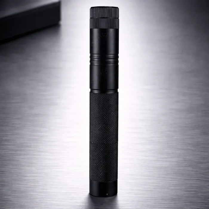 Wskaźnik laserowy z regulowanym zasięgiem, ładowaniem USB i wielokolorowym światłem, idealny 2