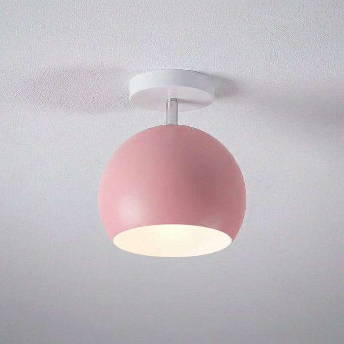 Nowoczesna lampa sufitowa LED o okrągłej sylwetce i kompaktowym profilu, idealna do n 0