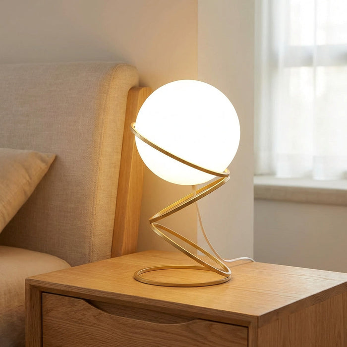 Lampa stołowa LED z rzeźbioną spiralą i metalową podstawą, nowoczesny design idealny do salonu 1