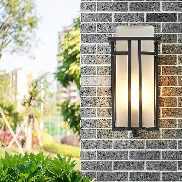 Lampa Zewnętrzna nad Drzwi Linden z Żelaza i Szkła – Retro Design, Wodoodporna IP65, Trwała do Użytku na Dom 3