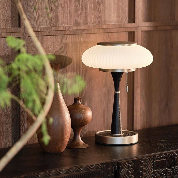 Lampa Stołowa Szklana Matsutake z Metalowym Wykończeniem – Elegancka Lampa Stołowa do Salonów i Biur, 36 cm 1