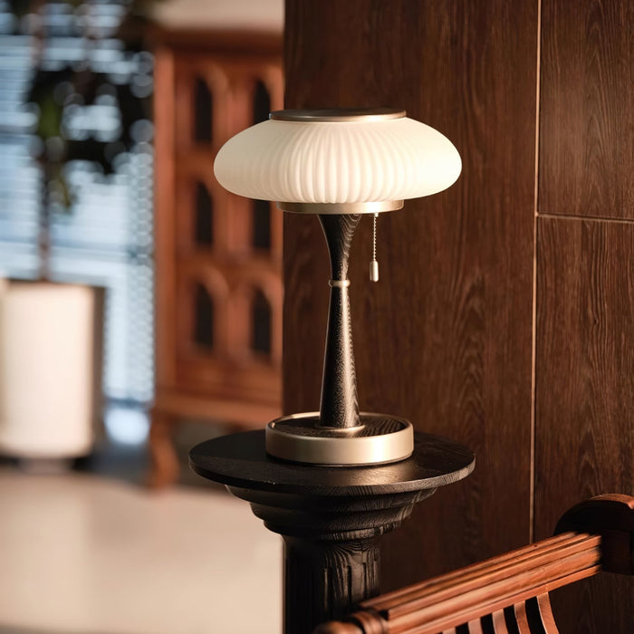 Lampa Stołowa Szklana Matsutake z Metalowym Wykończeniem – Elegancka Lampa Stołowa do Salonów i Biur, 36 cm 5