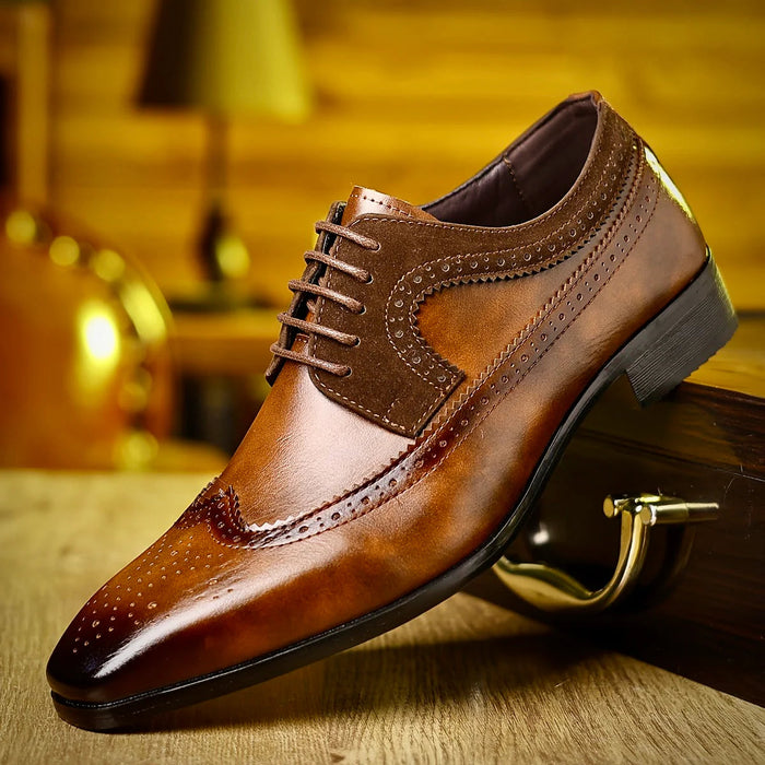 Męskie buty wizytowe o eleganckim, formalnym wzornictwie – czarna skóra, wygoda i trwałość 0