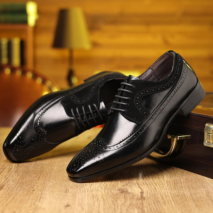 Męskie buty wizytowe o eleganckim, formalnym wzornictwie – czarna skóra, wygoda i trwałość 7