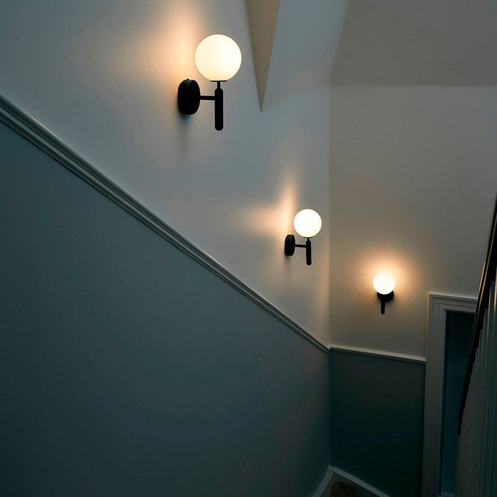 Minimalistyczna Lampa Ścienna z Mosiądzu i Szkła – Kinkiet Ścienny w Skandynawskim Stylu, Idealny do Wnętrz 3