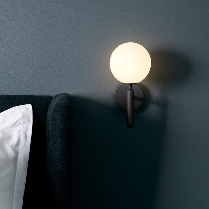 Minimalistyczna Lampa Ścienna z Mosiądzu i Szkła – Kinkiet Ścienny w Skandynawskim Stylu, Idealny do Wnętrz 8