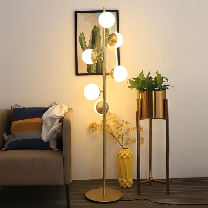 Nowoczesna Lampa Stojąca LED z Białymi Kulami na Złotym Stojaku do Salonu – Stabilna, Elegancka, Wysoka jakość 2