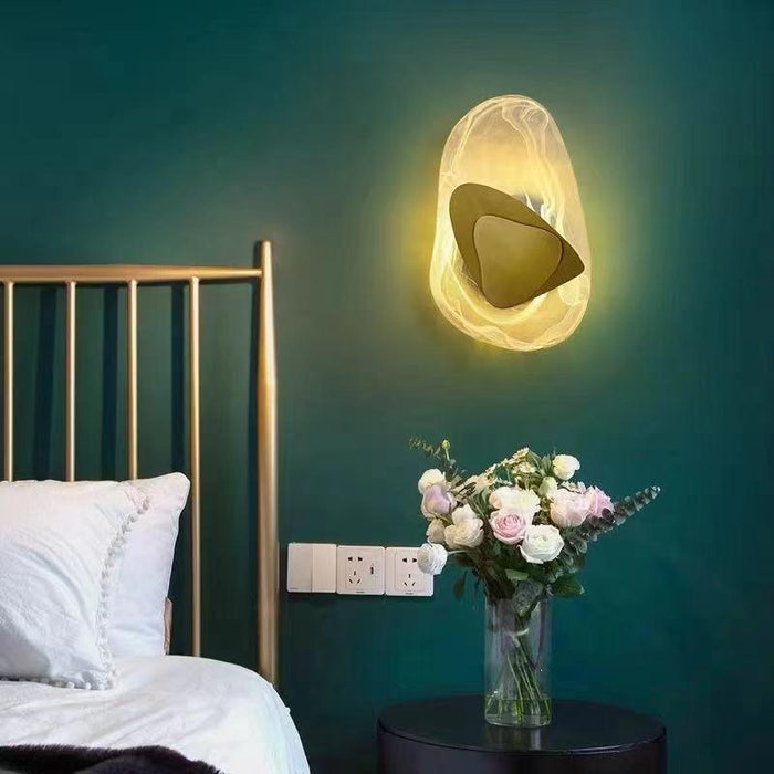 Nowoczesny Kinkiet LED Ścienny ze Szkła i Metalu – Minimalistyczna Lampa do Sypialni i Salonu 1