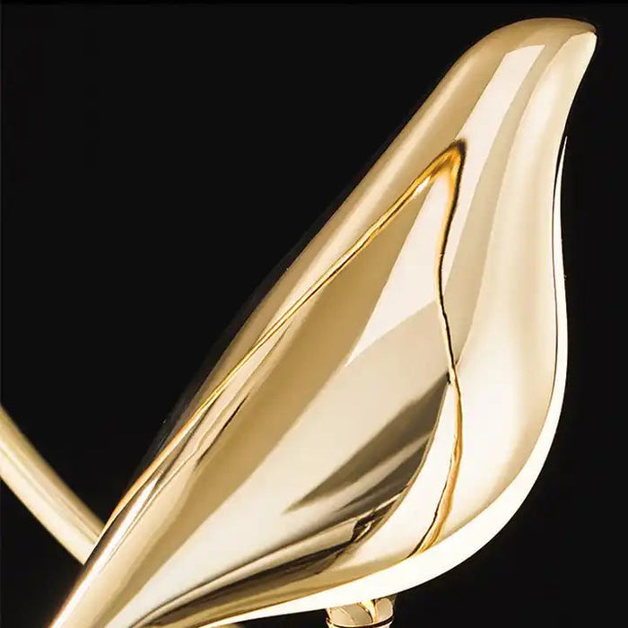Nowoczesna Lampa Wisząca z Złotym Akcentem do Salonów i Innych Wnętrz – Elegancki Żyrandol Metalowo-Szklany 5
