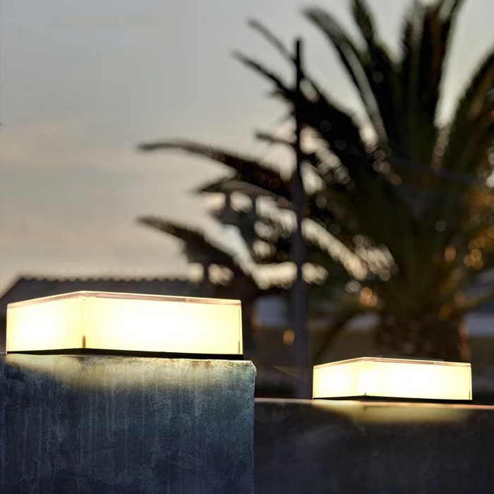 Nowoczesna Lampa Solarno-LED do Ogrodu, Wodoodporna, Ekologiczna, Stojąca, Energooszczędna, IP65, 2,4 W 1