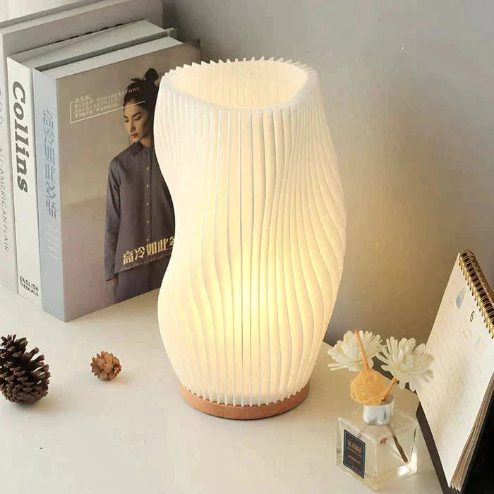 Nowoczesna Lampa Wavecrest z Funkcją Ściemniania i Portem USB – Elegancka Lampa do Biura, Sypialni i Salonu 0