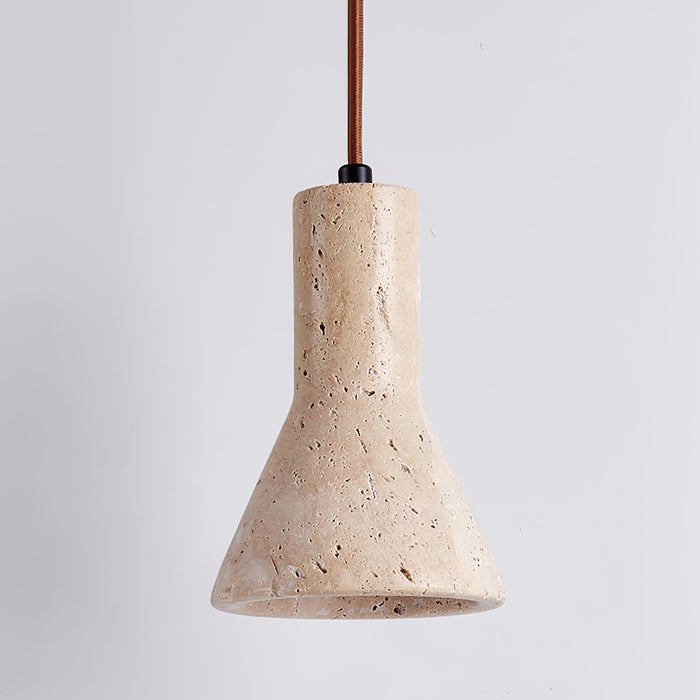 Nowoczesna lampa wisząca z żółtego trawertynu – elegancki akcent do kuchni i jadalni 7