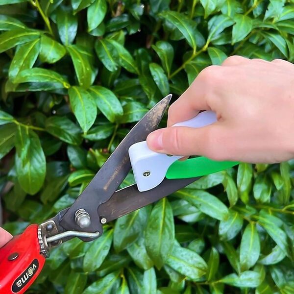GardenSharp – Wielofunkcyjna ostrzałka do narzędzi ogrodowych i noży 1