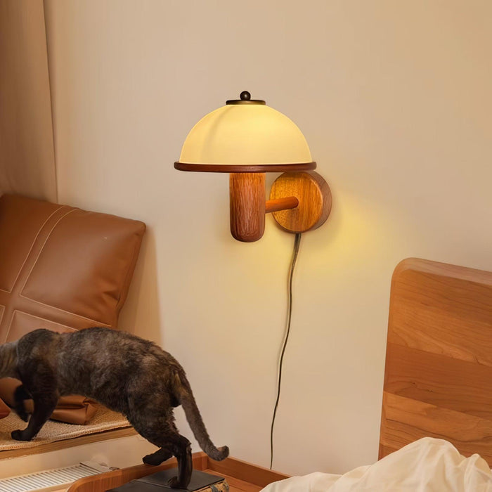 Lampa Ścienna z Drewna Dębowego i Białym Abażurem – Nowoczesny Kinkiet Ścienny do Wnętrz 1