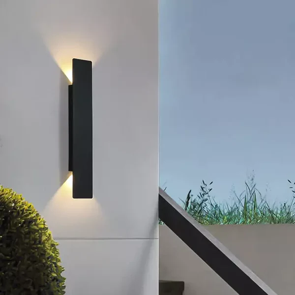 Zewnętrzne kinkiety z dwukierunkowym światłem – wodoodporne aluminium, minimalistyczny design 6