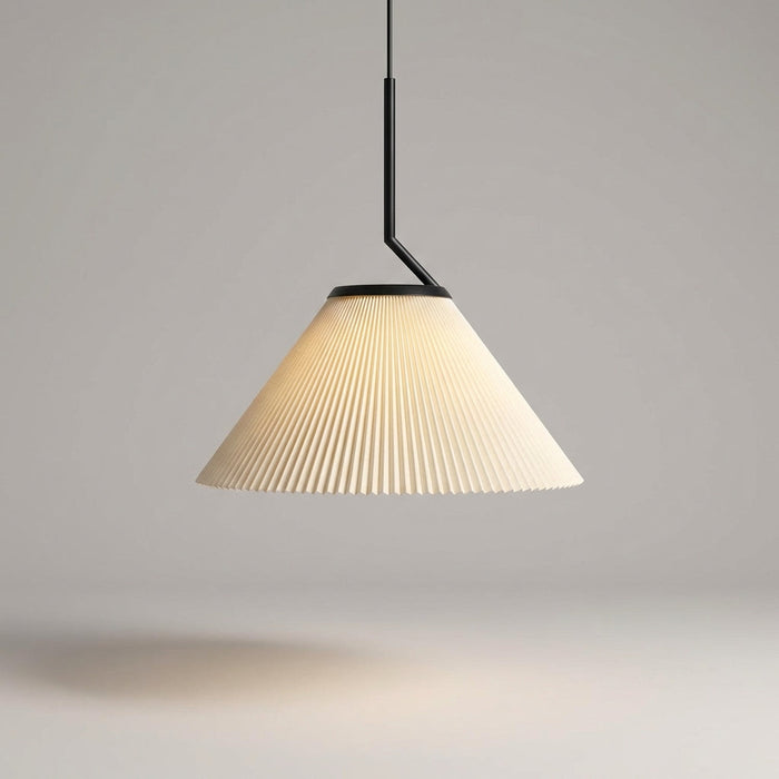 Lampa wisząca z plisowanym kloszem w kremowej tkaninie, idealna do salonu, oferująca ciep 2