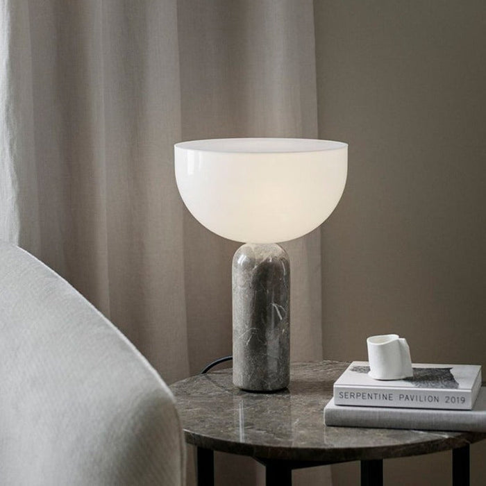 Marmurowa Lampa Stołowa Raja z LED – Elegancka Lampka Stołowa do Salonów, Biała, 35 cm, Nowoczesny Design 2