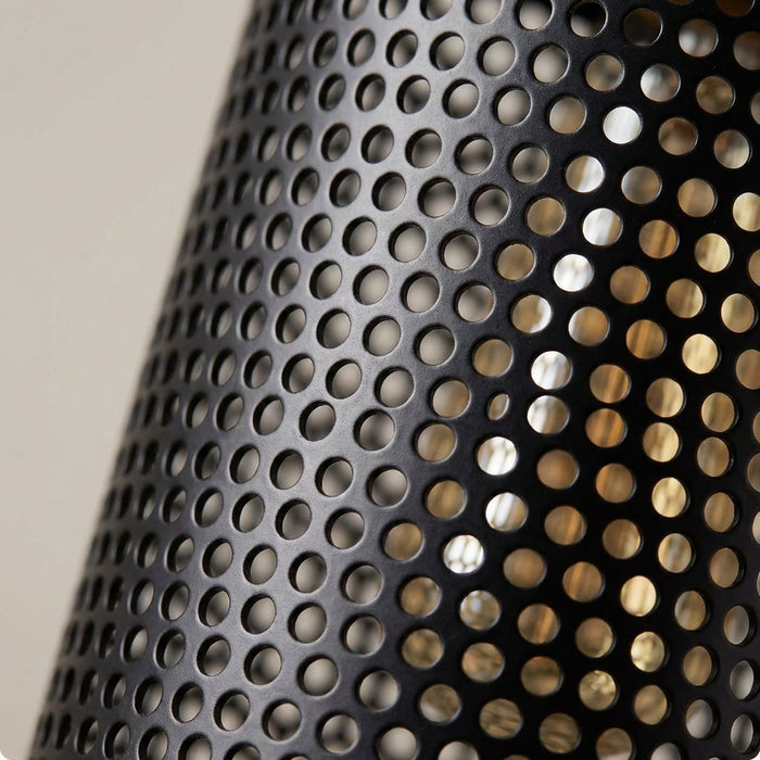 Lampa wisząca retro-industrialna z regulowanym kablem i perforowanym kloszem, idealna do salonu i 2