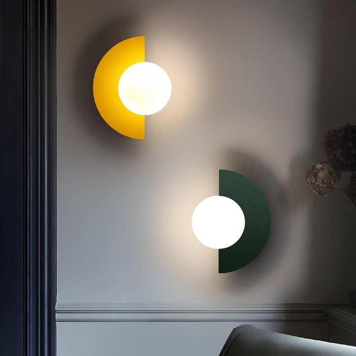 Półokrągła lampa ścienna z miękkim rozsyłem światła – nowoczesny skandynawski design – metal i plastik 4