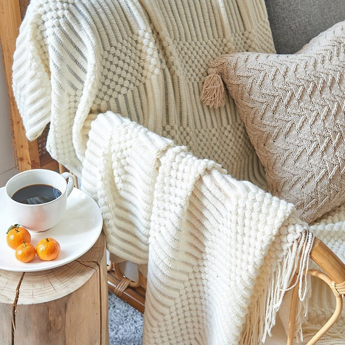 Miękki dzianinowy koc 130x160 cm – skandynawski design na sofę i łóżko, wygodny i trwały 0
