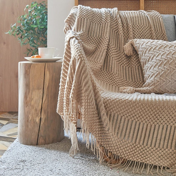 Miękki dzianinowy koc 130x160 cm – skandynawski design na sofę i łóżko, wygodny i trwały 1