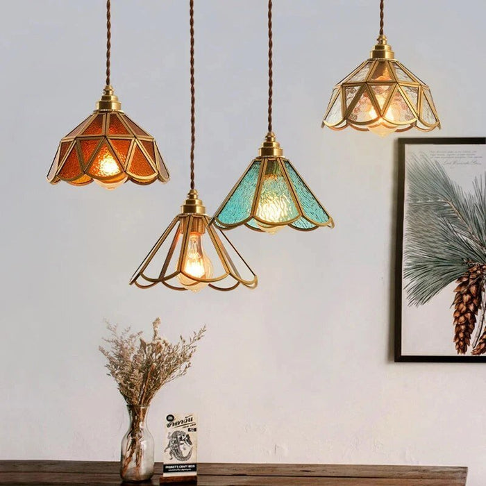 Stylowa Lampa Wisząca Retro z Mosiądzu i Szkła – Idealna do Kuchni i Jadalni 2