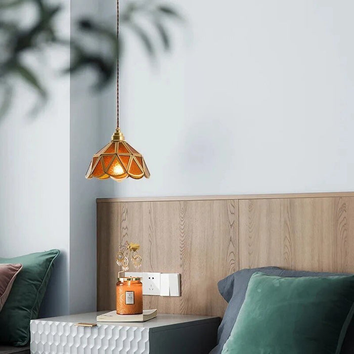 Stylowa Lampa Wisząca Retro z Mosiądzu i Szkła – Idealna do Kuchni i Jadalni 5