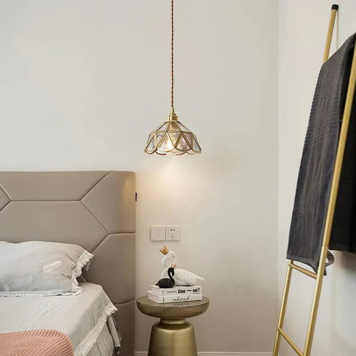 Stylowa Lampa Wisząca Retro z Mosiądzu i Szkła – Idealna do Kuchni i Jadalni 7