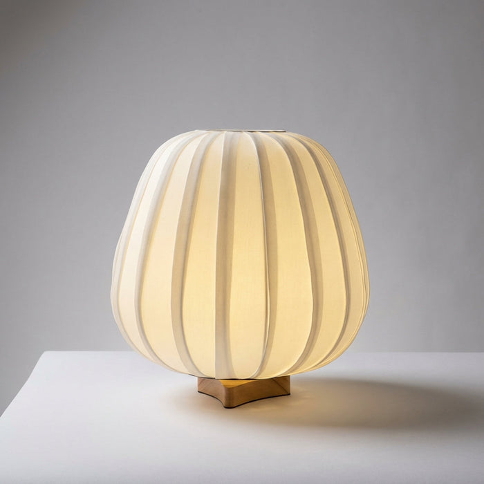 Lampa stołowa z tkaninowym abażurem i bambusową podstawą, minimalistyczny czarny design, idealna 2