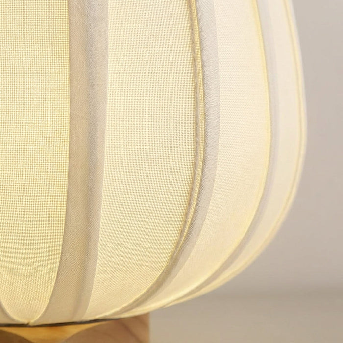 Lampa stołowa z tkaninowym abażurem i bambusową podstawą, minimalistyczny czarny design, idealna 3