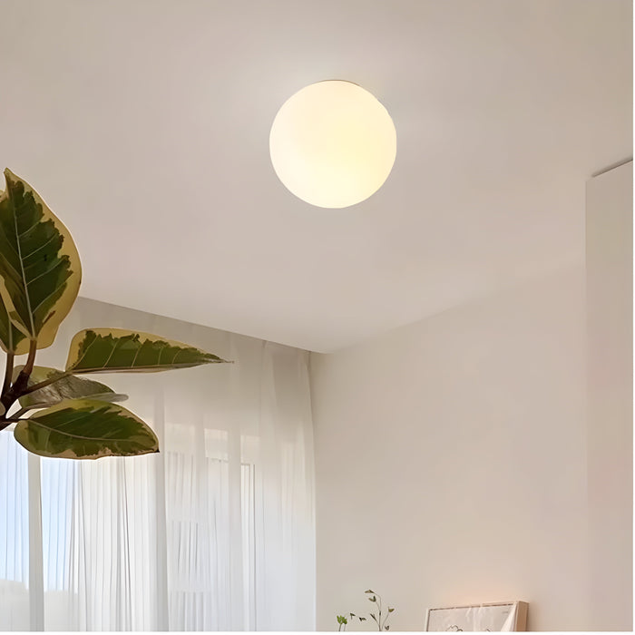 Kinkiet z kloszem z matowego szkła zapewniającym miękkie rozproszenie światła – nowoczesny, minimalistyczny design 5