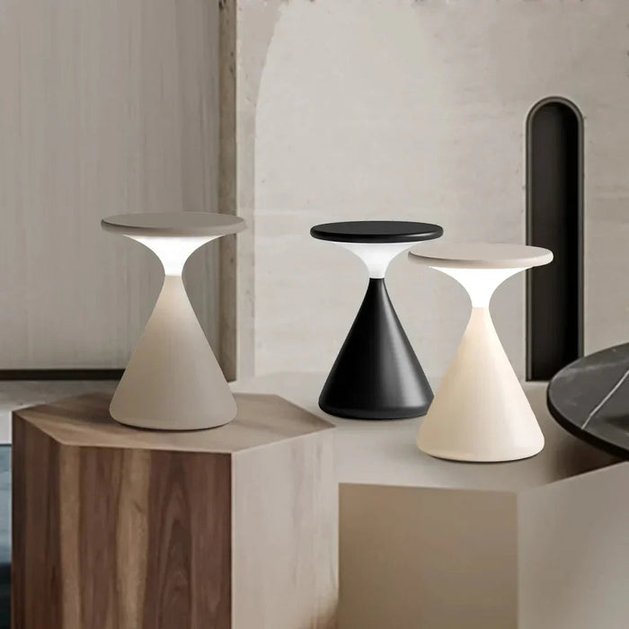 Bezprzewodowa lampa stołowa w kształcie klepsydry – Nowoczesny design i funkcjonalność 1