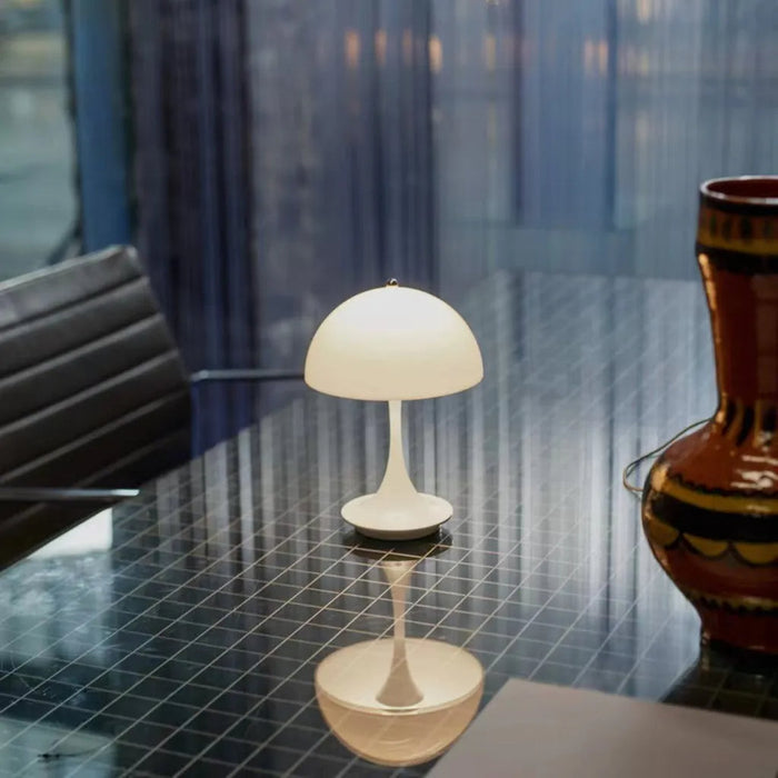 Lampa Stołowa Bezprzewodowa LED z Regulacją Jasności – Minimalistyczna Lampka Nocna do Sypialni i Salonu 2