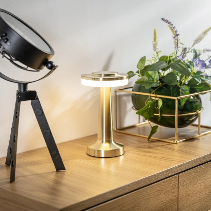 Bezprzewodowa lampa stołowa retro z regulowanym oświetleniem, idealna do salonów i sypialni 3