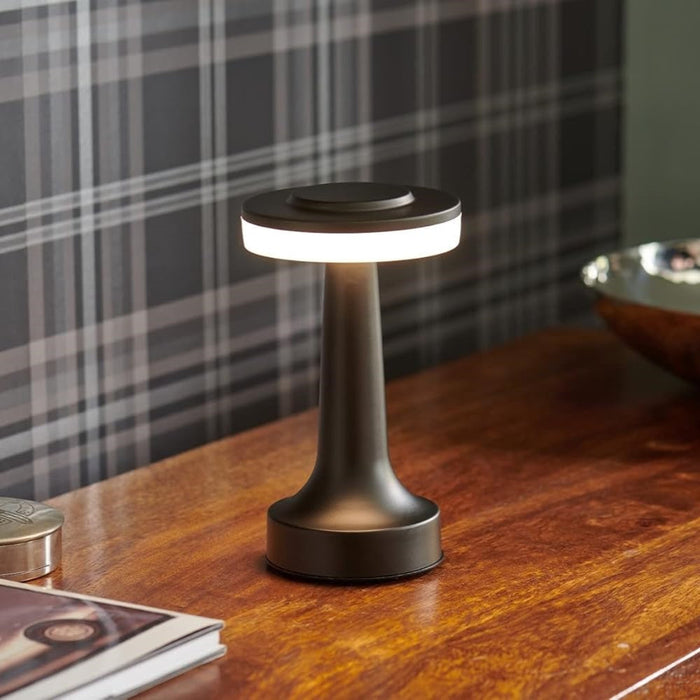 Bezprzewodowa lampa stołowa retro z regulowanym oświetleniem, idealna do salonów i sypialni 6