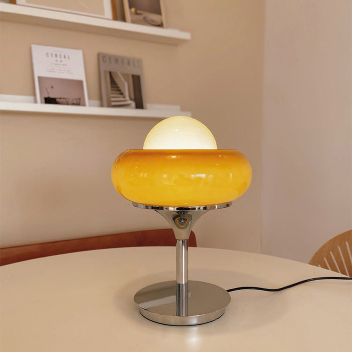 Żółta Szklana Lampa Stołowa Bauhaus z Minimalistyczną Podstawą – Lampy Stołowe do Salonów i Wnętrz 0
